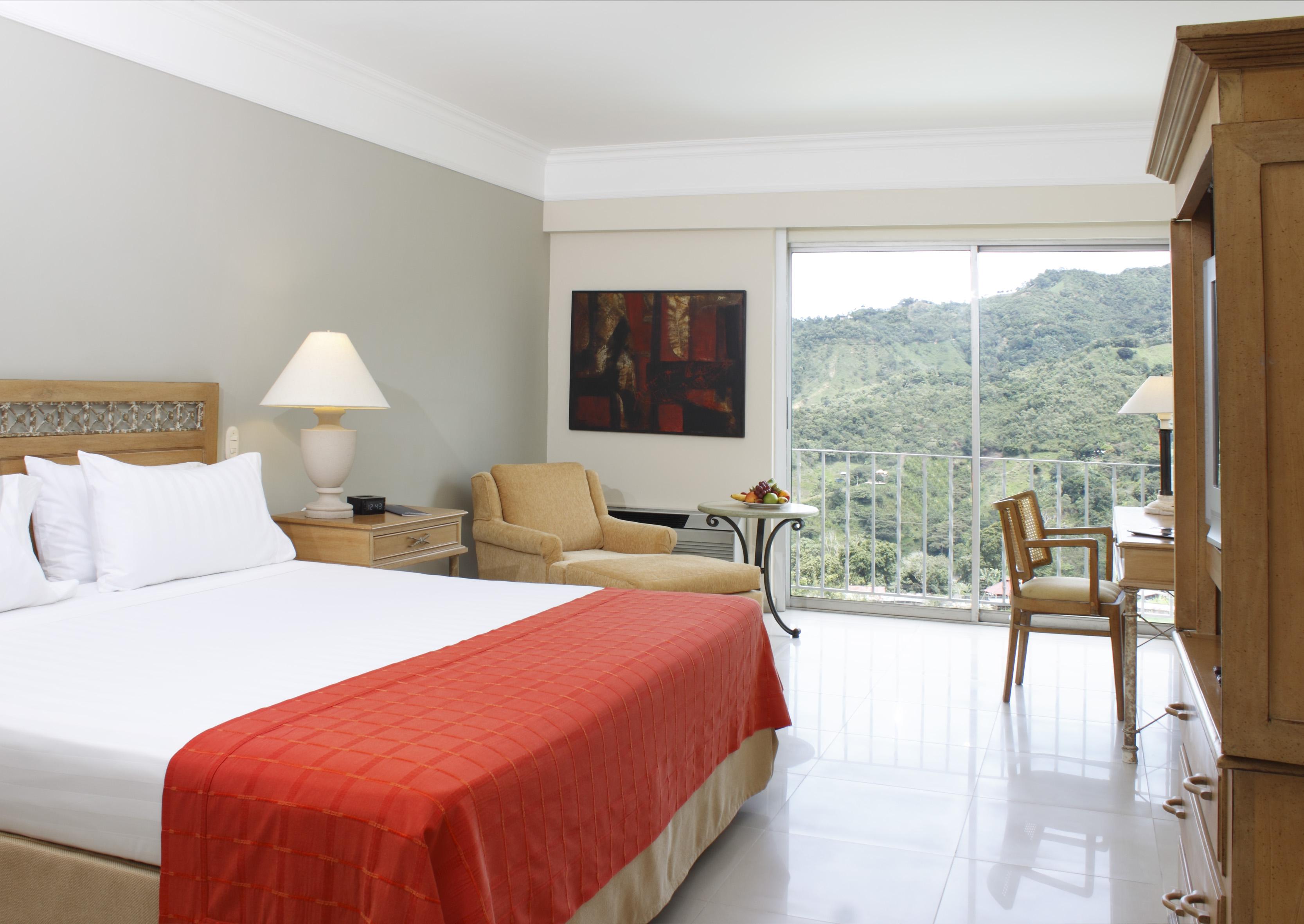 Hotel Estelar Altamira Ibagué Kültér fotó A room at the hotel